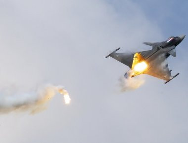 Βίντεο: Δείτε τις 10 πιο συγκλονιστικές συντριβές αεροσκαφών